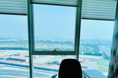 Офис с 3 спальнями в Churchill Towers, ОАЭ №137541 5