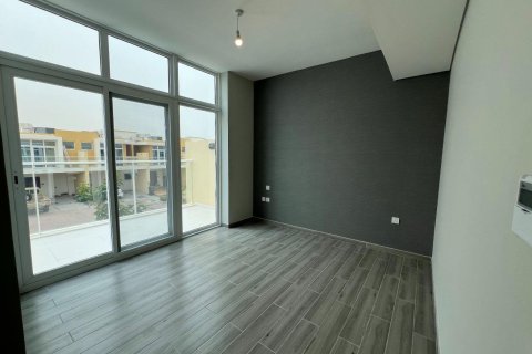 Квартира с 3 спальнями в DAMAC Hills (Akoya by DAMAC), ОАЭ №137539 10