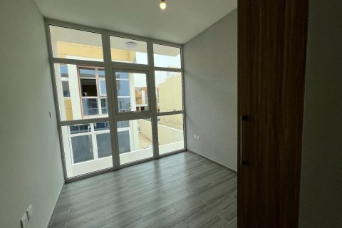 Квартира с 3 спальнями в DAMAC Hills (Akoya by DAMAC), ОАЭ №137539 13