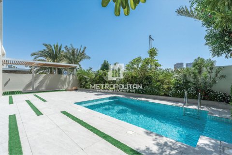 Villa de 4 dormitorios No. 128637 20