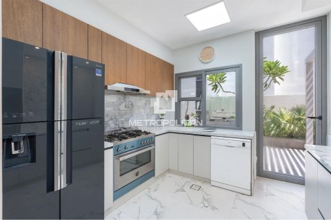 Villa de 4 dormitorios No. 128637 12