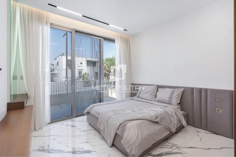 Villa de 4 dormitorios No. 128637 8