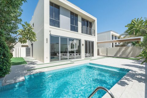 Villa de 4 dormitorios No. 128637 2