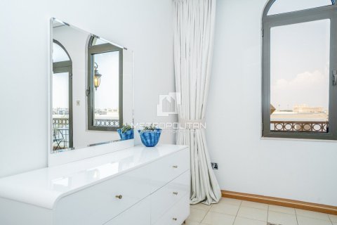 4 غرف نوم فيلا  رقم 128641 18