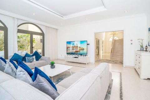 4 غرف نوم فيلا  رقم 128641 6