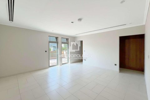 5 bedrooms Villa No. 128638 7