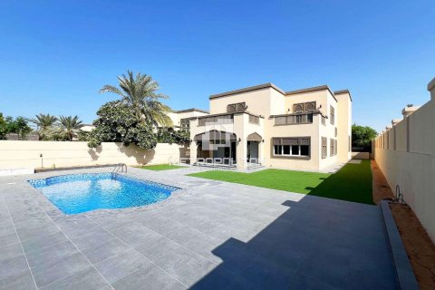 5 bedrooms Villa No. 128638 8