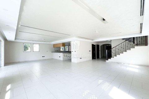 5 bedrooms Villa No. 128638 3