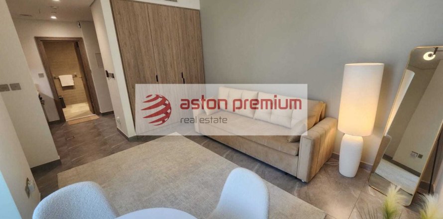 Studio Apartment in Business Bay, UAE No. 202997