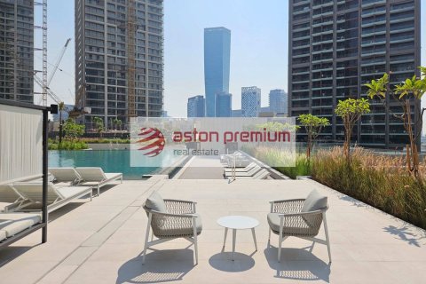 Studio Apartment in Business Bay, UAE No. 202997 12