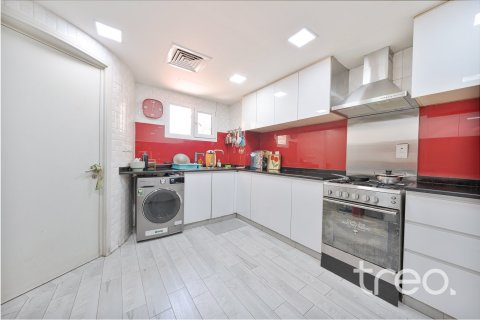 3 bedrooms Villa in The Lakes, UAE No. 188014 17