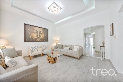 3 bedrooms Villa in The Lakes, UAE No. 188014 24