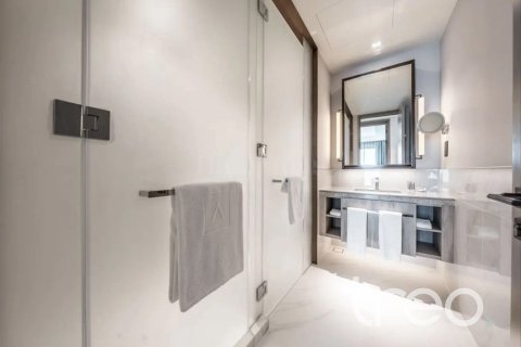 Apartment de 3 dormitorios en Address Harbour Point, UAE No. 188015 13