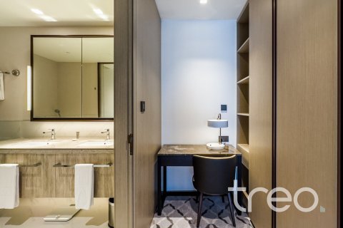 Apartment de 3 dormitorios en Address Harbour Point, UAE No. 188015 9