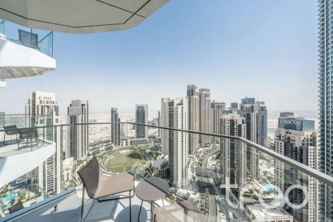 Apartment de 3 dormitorios en Address Harbour Point, UAE No. 188015