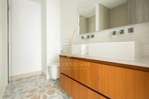 Квартира с 3 спальнями  №124953 12