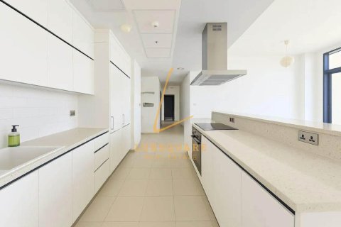 Квартира с 3 спальнями  №124953 9