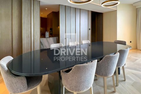 Квартира с 3 спальнями в FIVE Palm Jumeirah, ОАЭ №193166 15