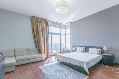 Квартира с 3 спальнями в Jumeirah Islands, ОАЭ №187026 17