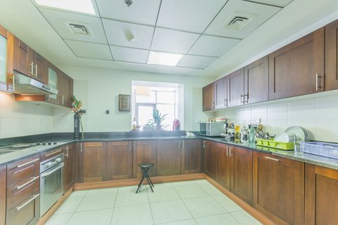 Квартира с 3 спальнями в Jumeirah Islands, ОАЭ №187026 8