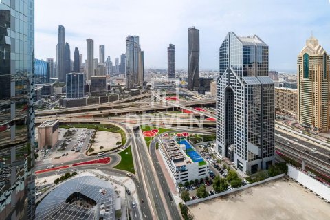 Duplex de 2 dormitorios en Central Park Tower, UAE No. 190532 16