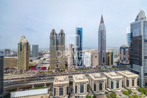 Duplex de 2 dormitorios en Central Park Tower, UAE No. 190532 15