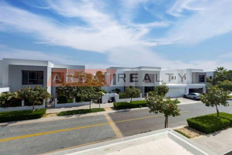 3 bedrooms Villa in Sidra Villas, UAE No. 185364 22