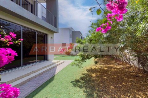 3 bedrooms Villa in Sidra Villas, UAE No. 185364 16