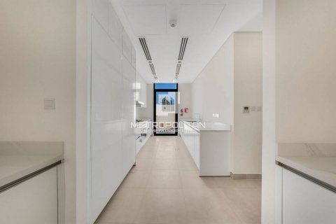 Villa de 4 dormitorios No. 128959 5