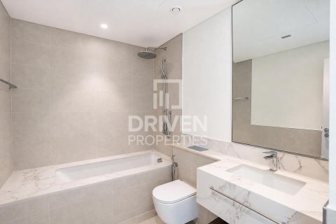 Квартира с 4 спальнями в EMAAR Beachfront, ОАЭ №192307 21