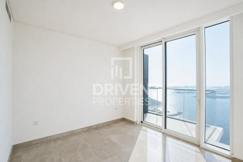 Квартира с 4 спальнями в EMAAR Beachfront, ОАЭ №192307 13