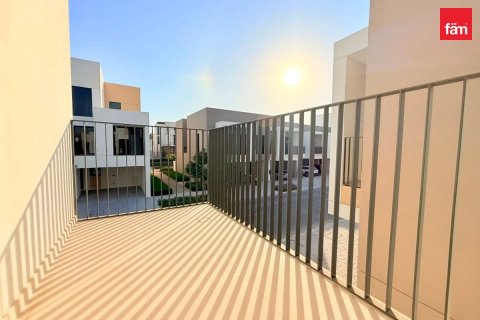 4 bedrooms Townhouse in Dubai, UAE No. 173297 12