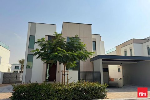 5 bedrooms Villa in Dubai, UAE No. 142726