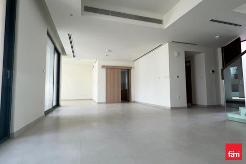 5 bedrooms Villa in Dubai, UAE No. 142726 4