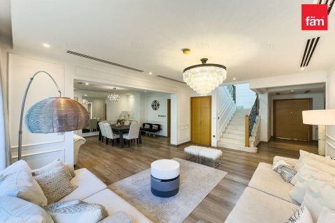 Вилла с 4 спальнями в Дубай, ОАЭ №142729 7