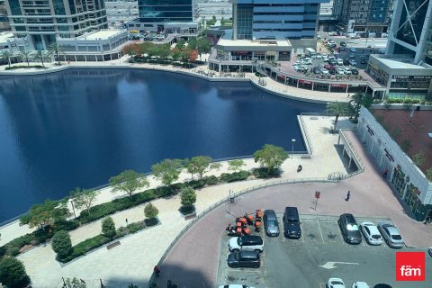 106.1m² Office in Dubai, UAE No. 142730