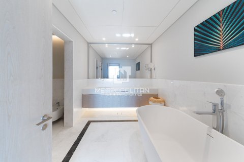 1 bedroom Apartment in The Palm Tower, UAE No. 78037 13