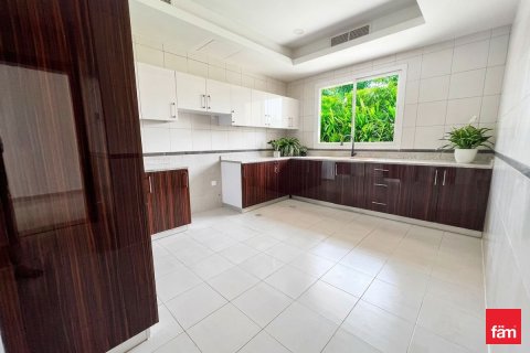 6 bedrooms Villa in Dubai, UAE No. 161539 20