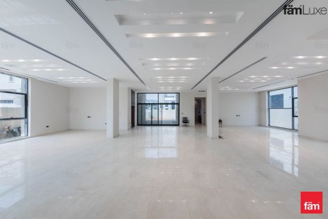 Villa de 5 dormitorios en Al Barsha, UAE No. 161537 10