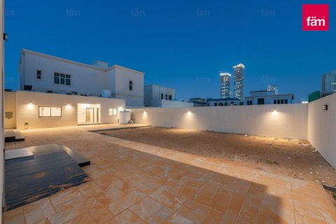 Villa de 5 dormitorios en Al Barsha, UAE No. 161537 21
