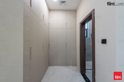 Villa de 5 dormitorios en Al Barsha, UAE No. 161537 17
