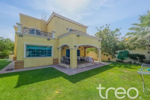 4 غرف نوم فيلا في Legacy, الإمارات العربية المتحدة رقم 188096 3