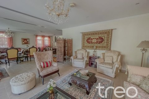 4 غرف نوم فيلا في Legacy, الإمارات العربية المتحدة رقم 188096 4