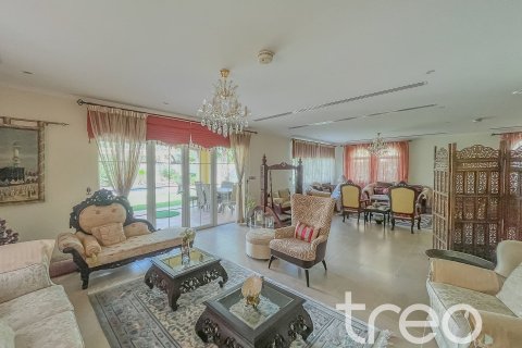 4 غرف نوم فيلا في Legacy, الإمارات العربية المتحدة رقم 188096 7