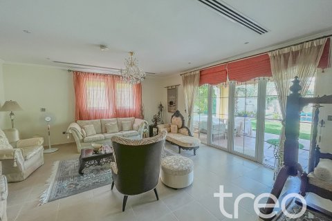 4 غرف نوم فيلا في Legacy, الإمارات العربية المتحدة رقم 188096 8