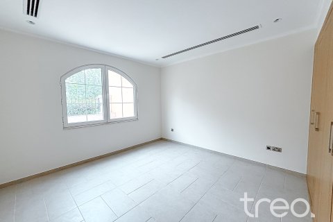 5 bedrooms Villa in Legacy, UAE No. 188097 8