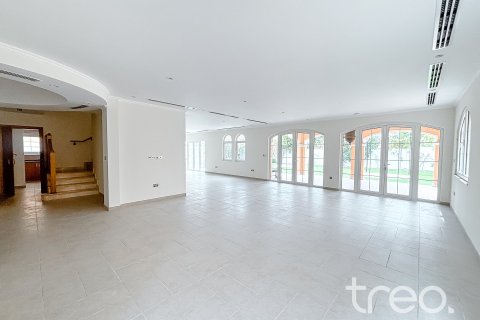 5 bedrooms Villa in Legacy, UAE No. 188097 4
