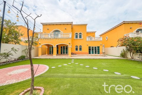 5 bedrooms Villa in Legacy, UAE No. 188097