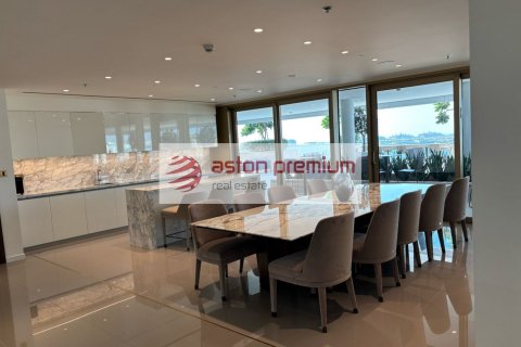 1 bedroom Apartment in EMAAR Beachfront, UAE No. 198907 10