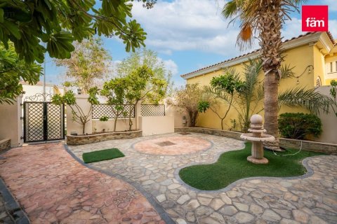 Villa de 3 dormitorios en Dubai, UAE No. 102540 20